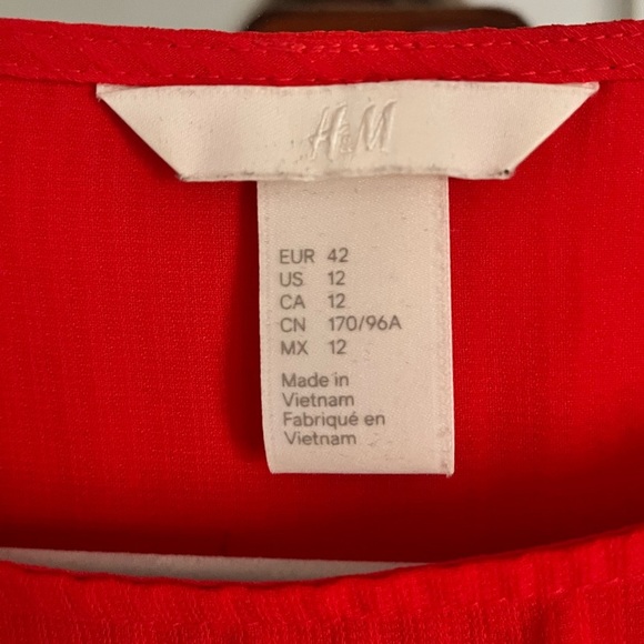 H&M Coral Ruffle Short-Sleeve Blouse - Picture 2 of 2